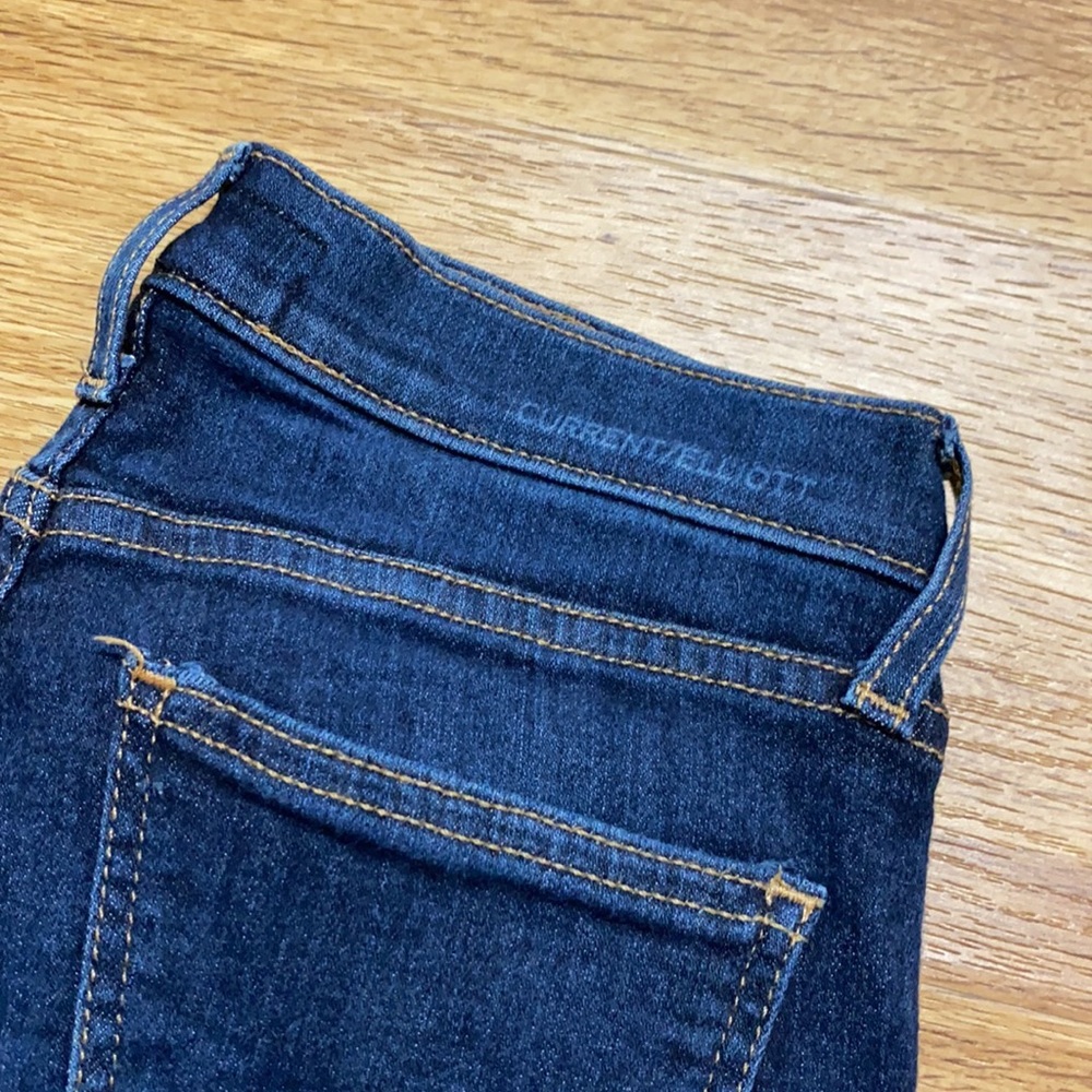 ⚡️SALE⚡️ Current/Elliot Jeans - Picture 3 of 9